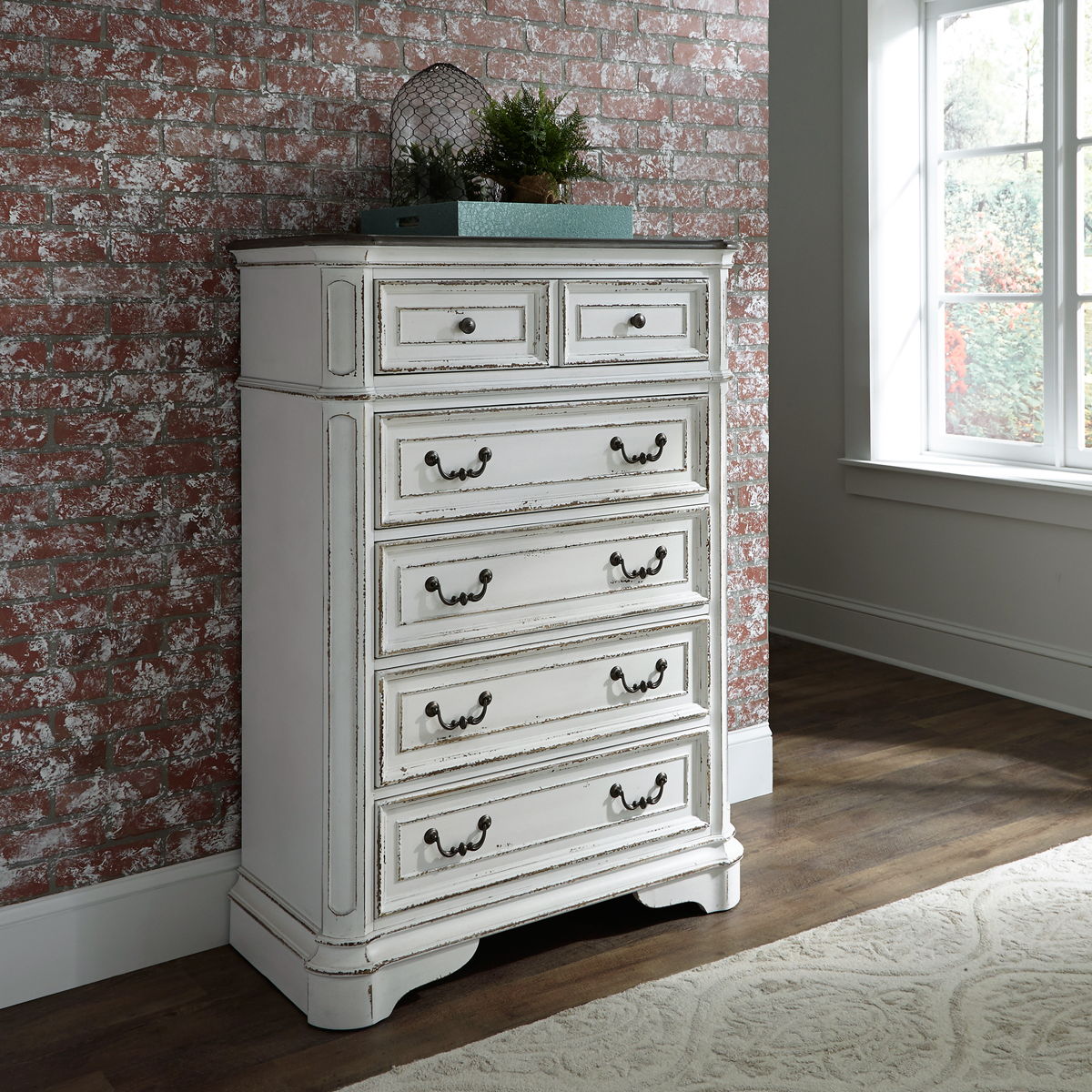 Magnolia Manor - Upholstered Bedroom Set - Image 8