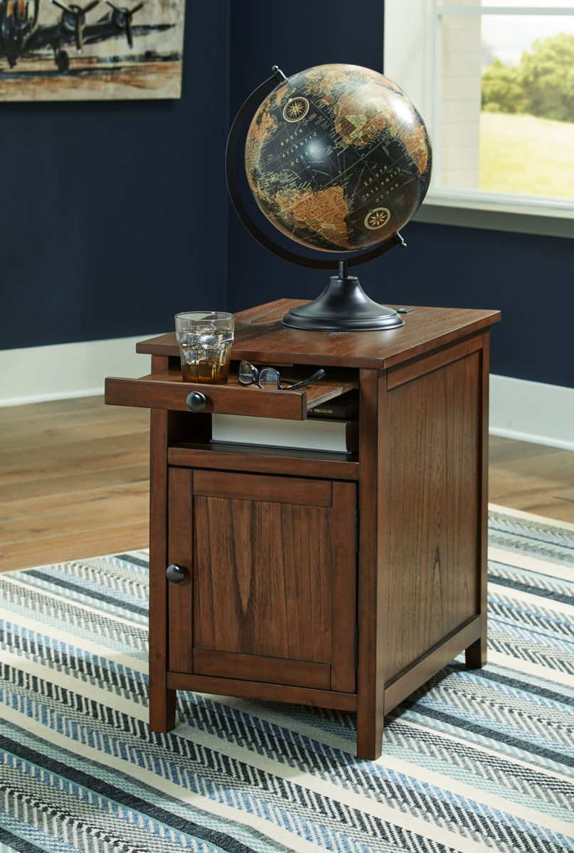 Treytown - Chair Side End Table - Image 19