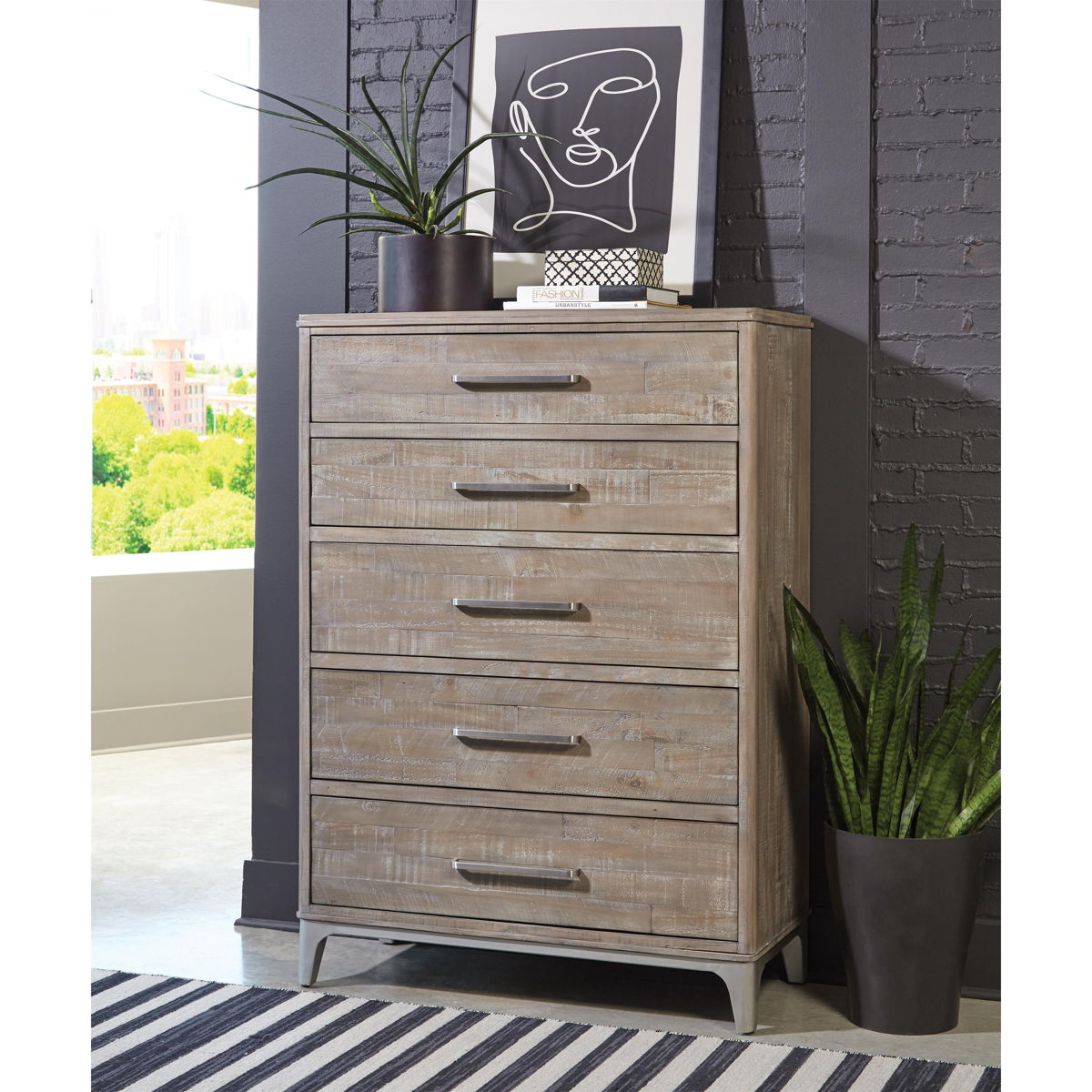 Intrigue - 5 Drawer Chest - Light Brown - Image 2
