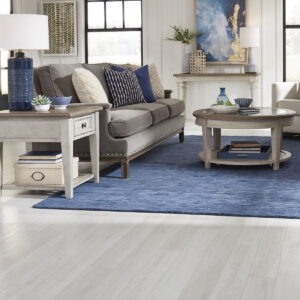 Heartland - 3 Piece Table Set (Round Table) - Antique White / Tobacco Tops