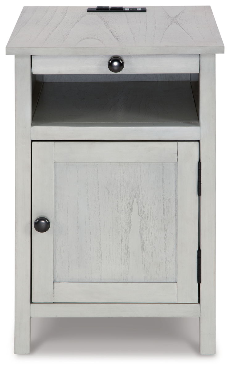 Treytown - Chair Side End Table - Image 30