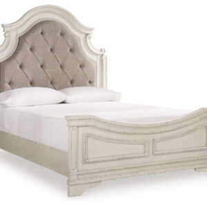 Realyn - Upholstered Panel Bed