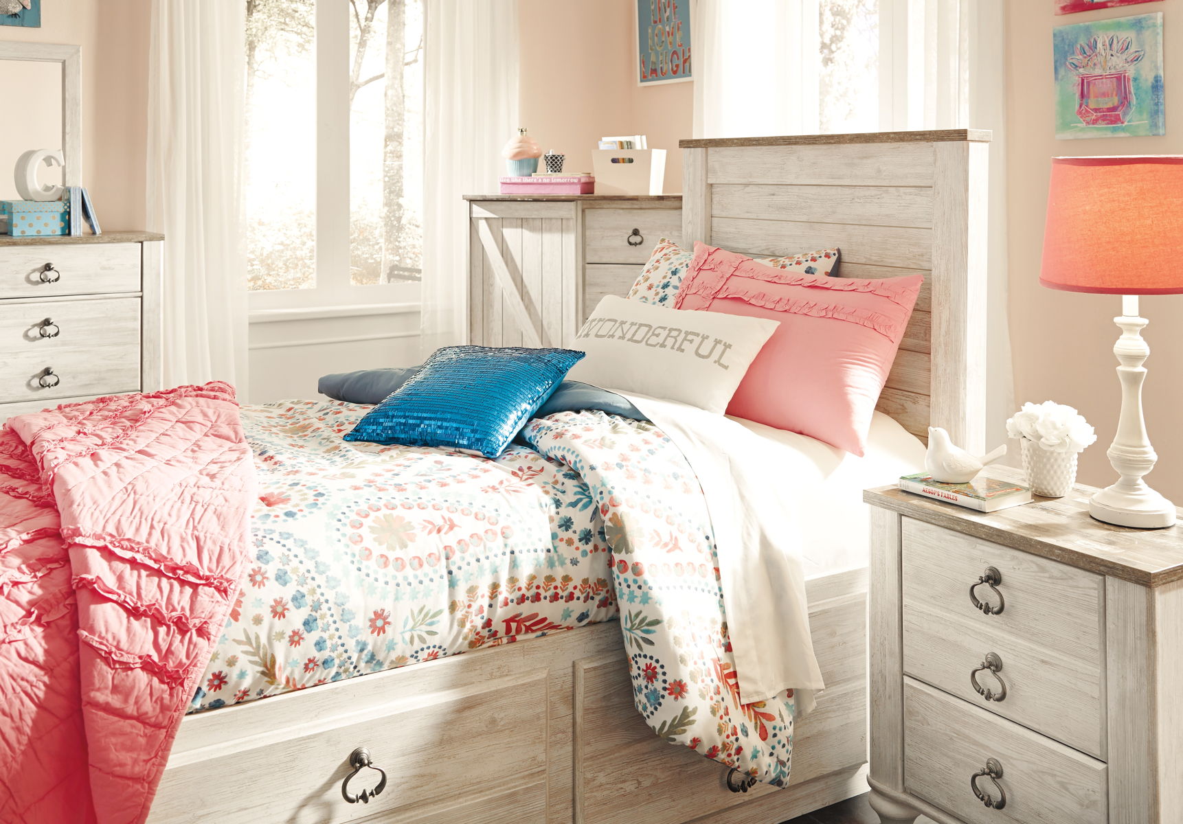 Willowton - Panel Bed - Image 17