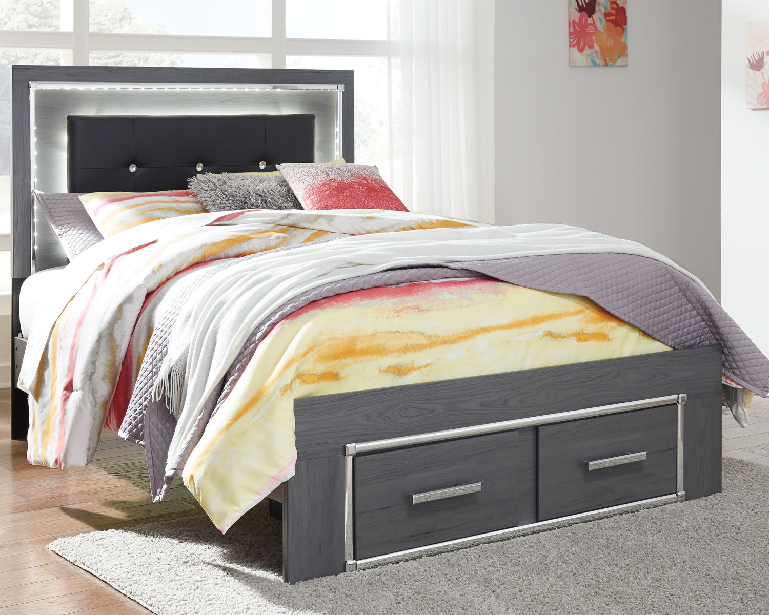 Lodanna - Panel Bed - Image 12