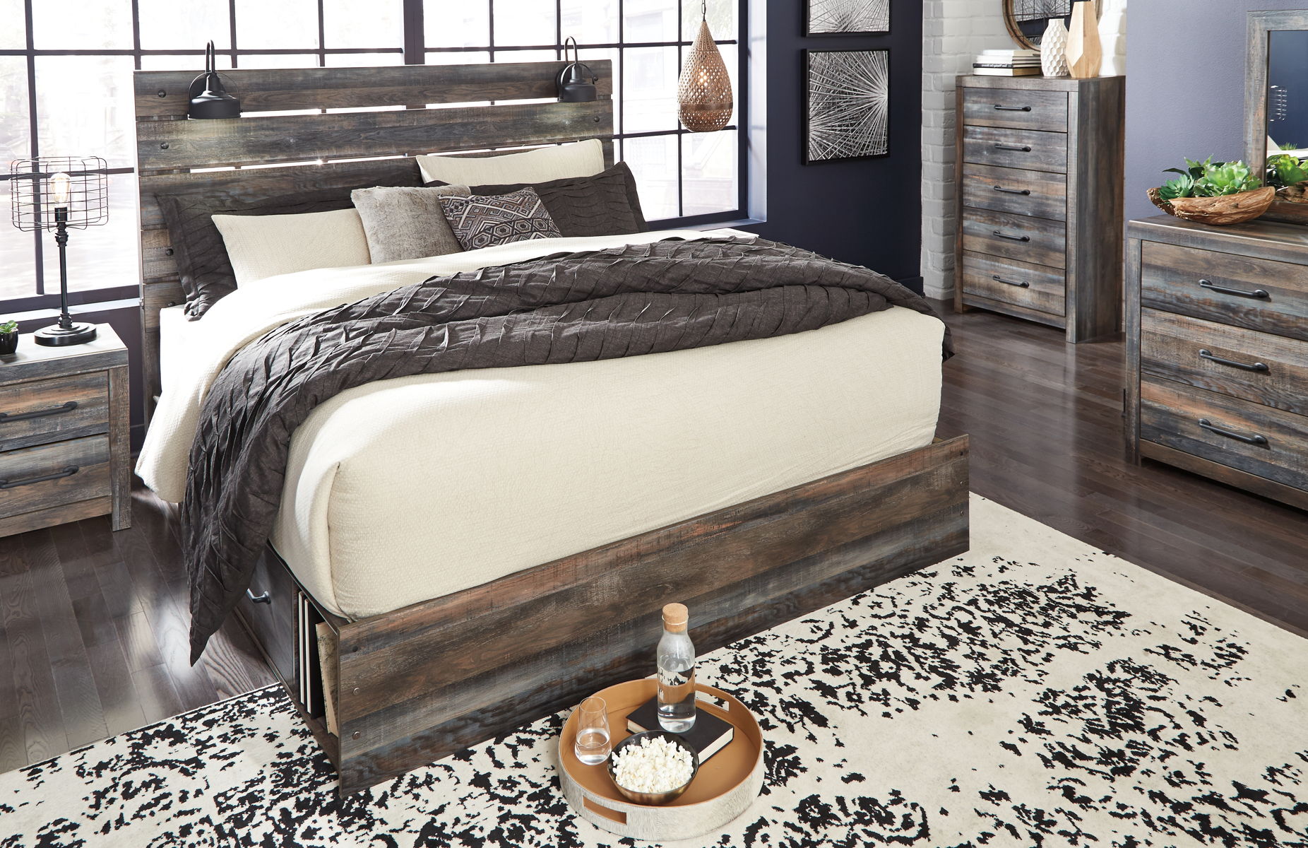 Drystan - Panel Bed - Image 16
