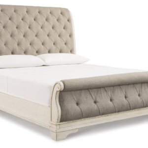 Realyn - Upholstered Sleigh Bed