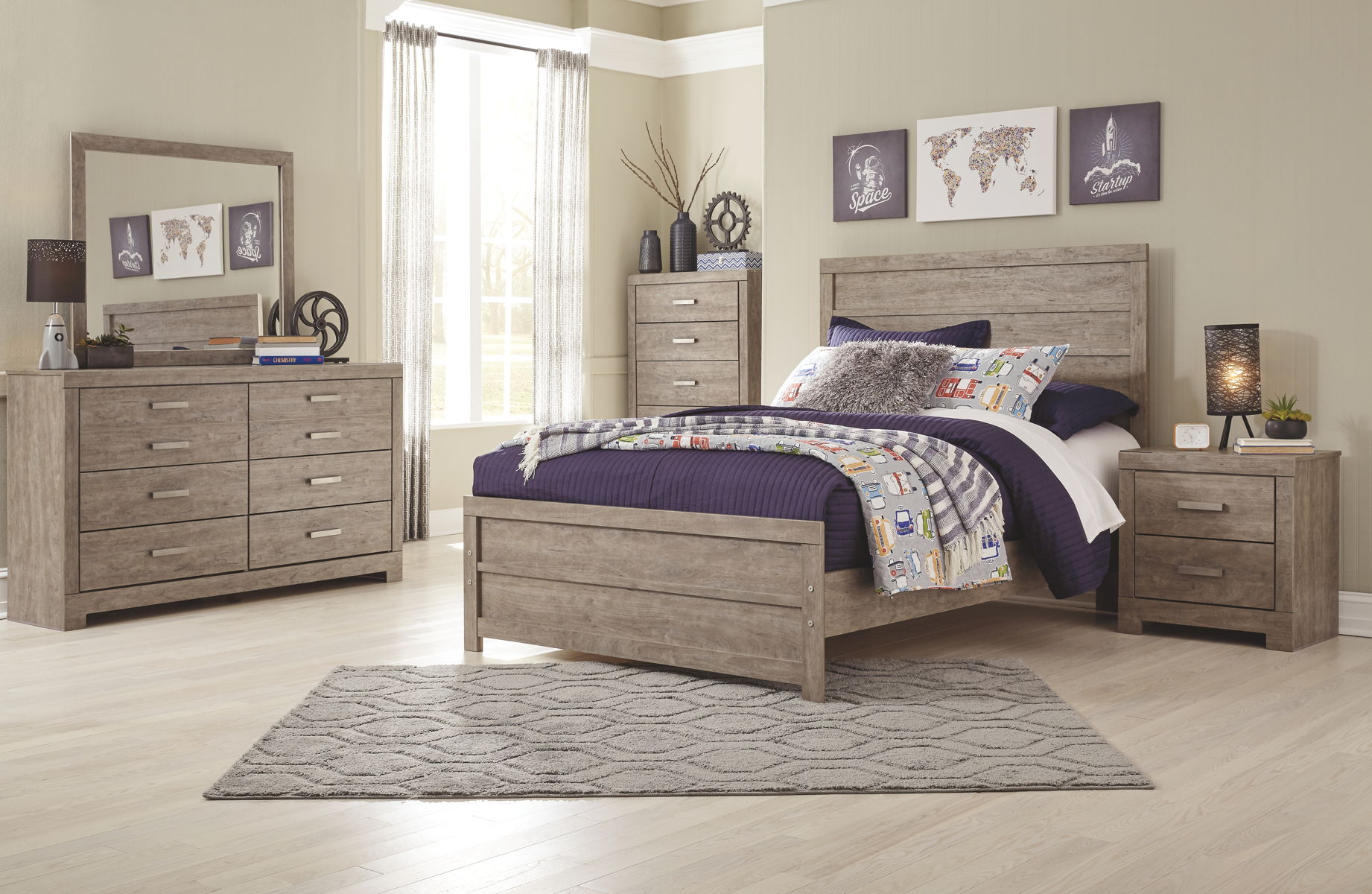 Culverbach - Panel Bed - Image 11