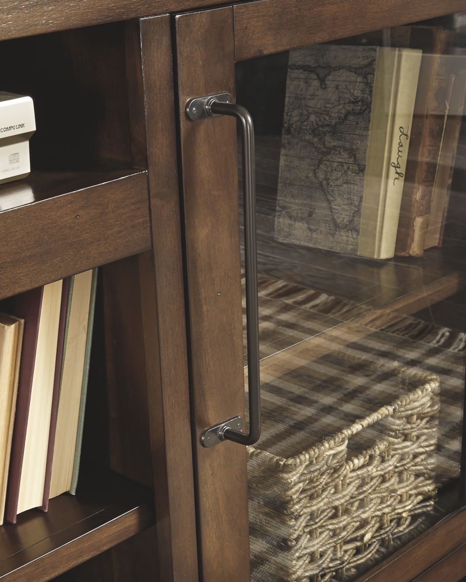 Starmore - TV Stand - Image 9