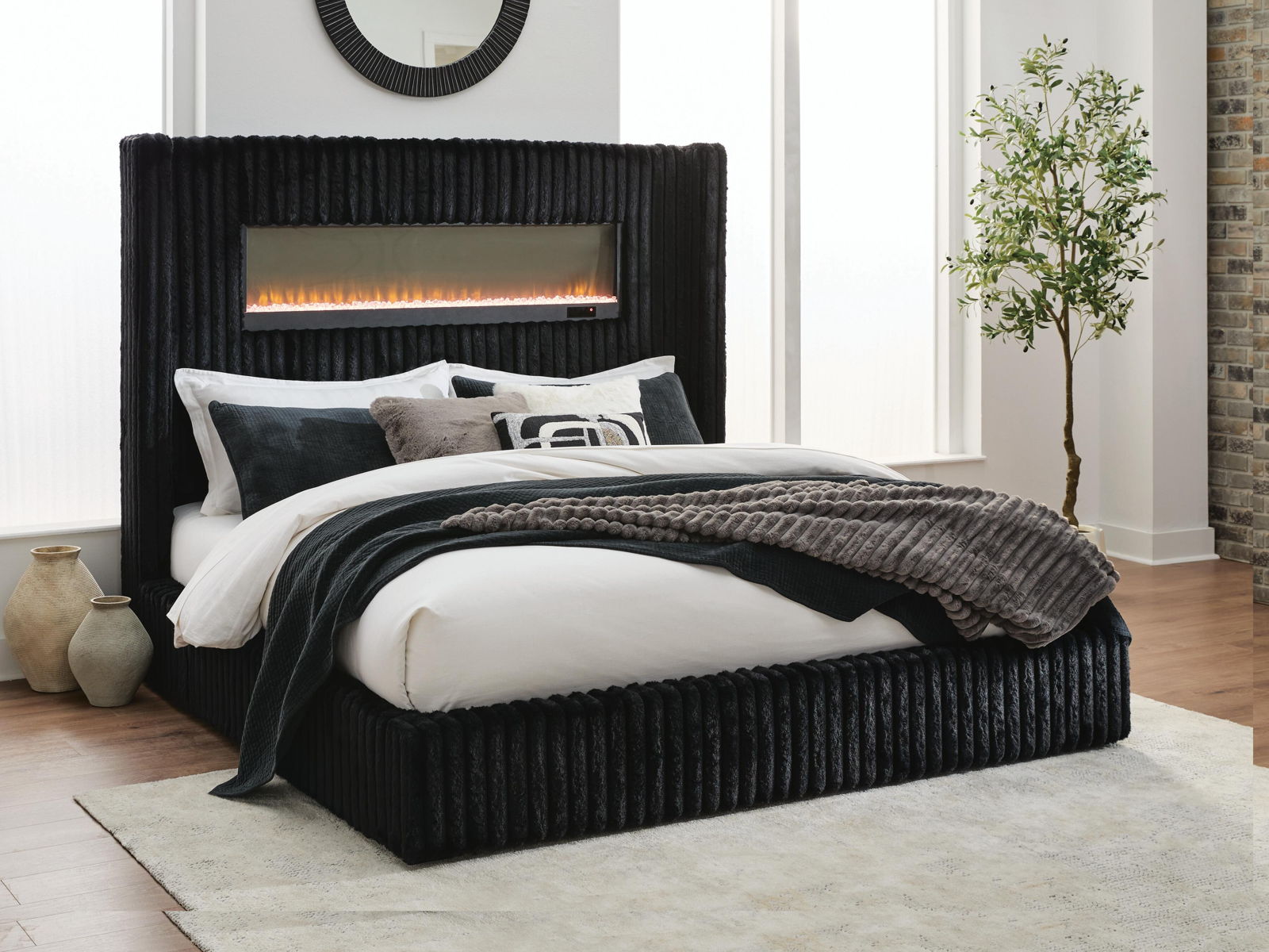 Tayleena - Upholstered Bed With Fireplace And Wireless Audio - Image 7