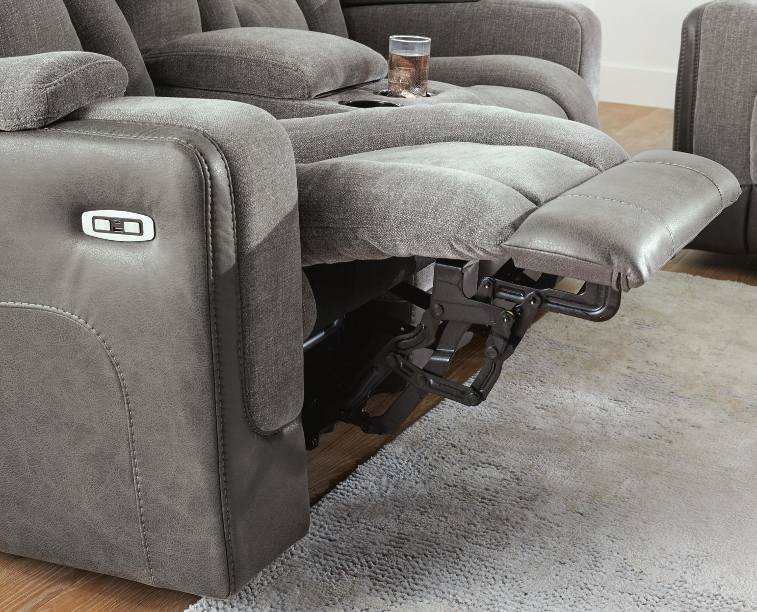 Mixed Motion - Power Reclining Loveseat With Console / Adjustable Headrest - Image 5
