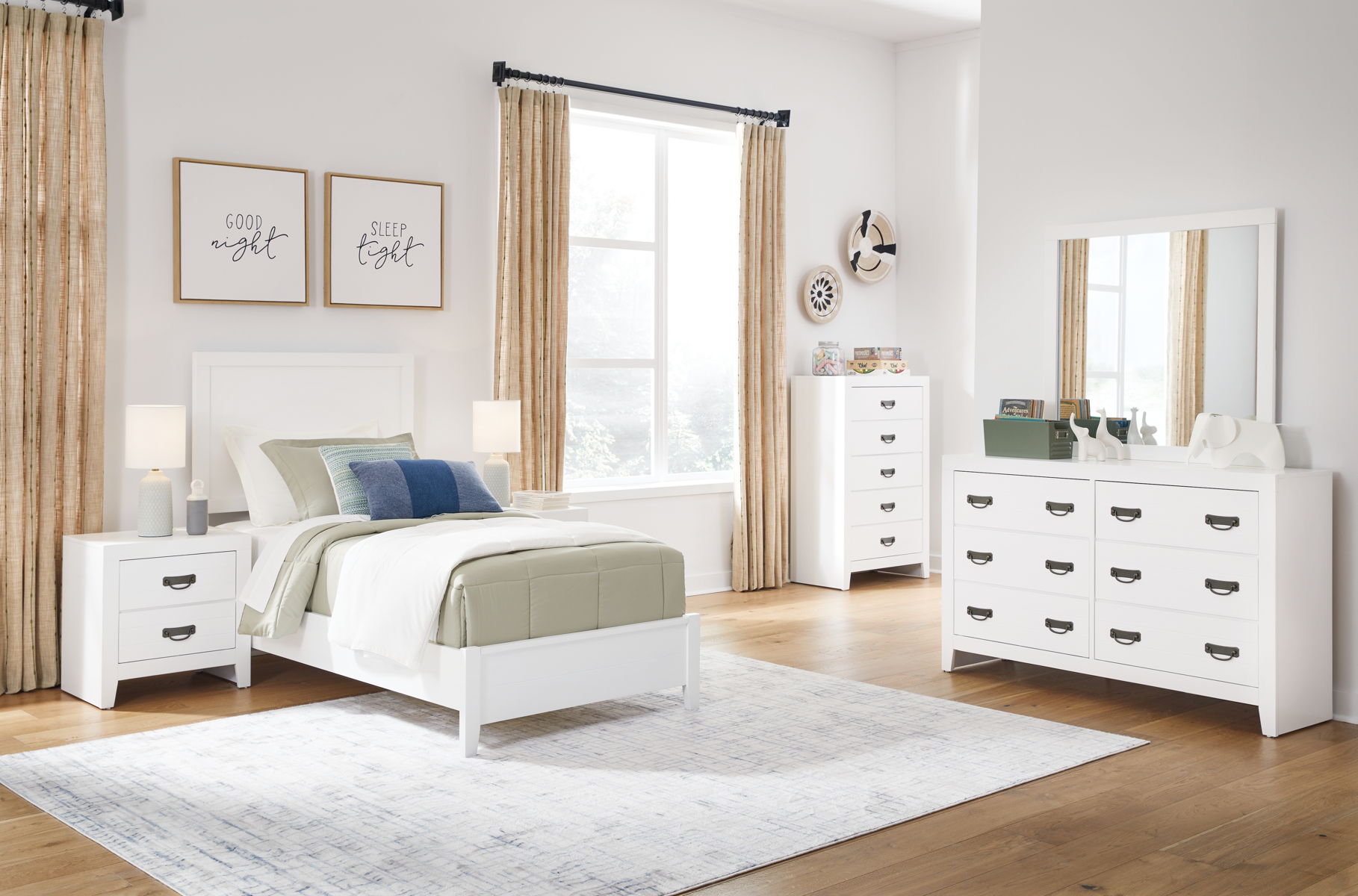 Binterglen - Five Drawer Chest - White - Image 4