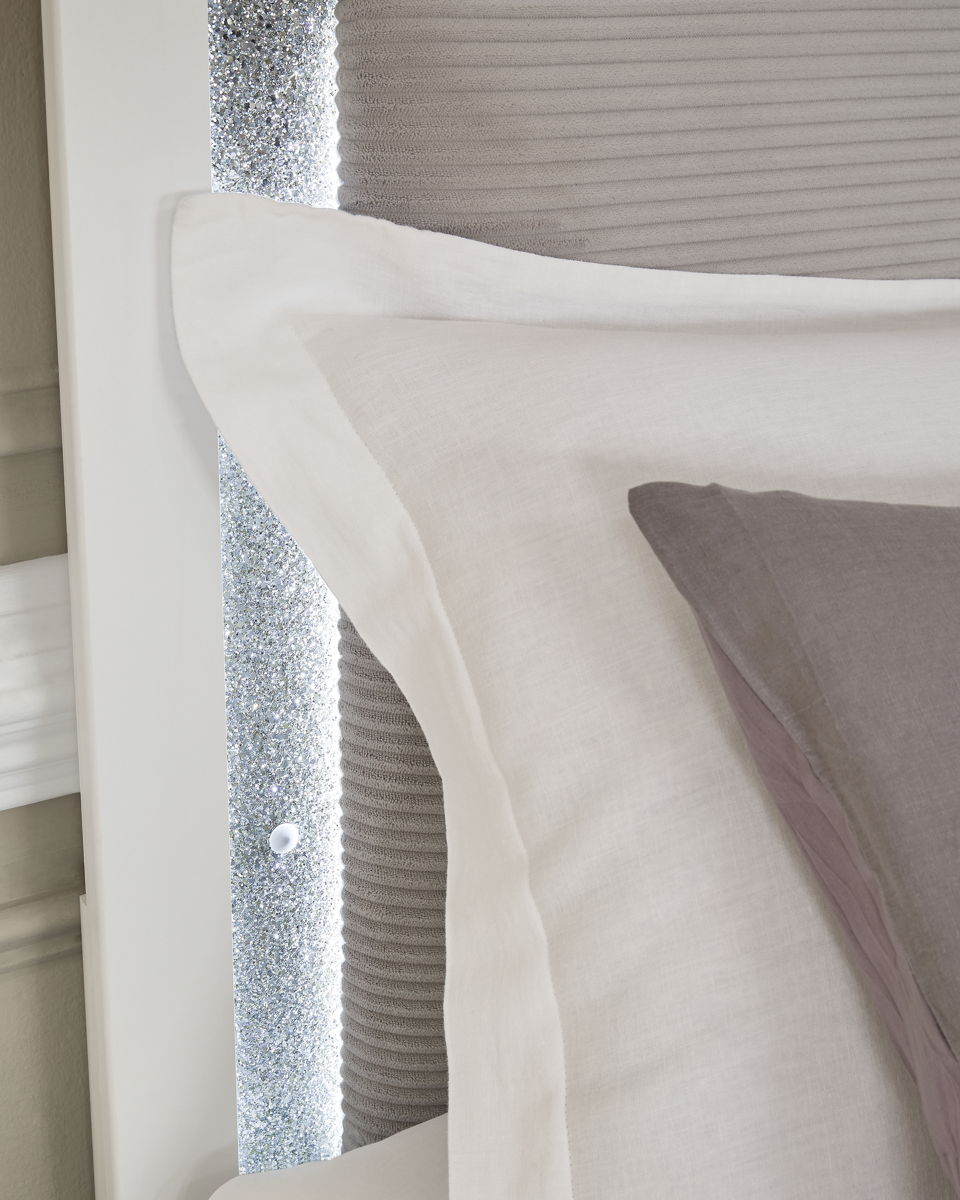 Maeling - Upholstered Panel Bed - Image 9