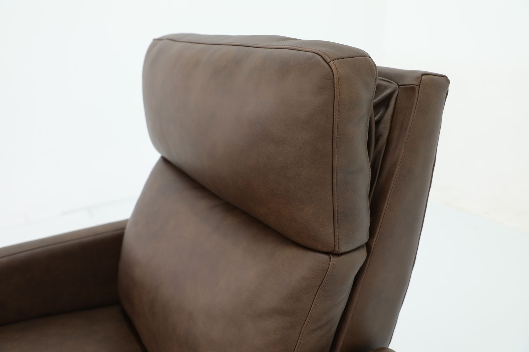 James - Power Recliner - Image 30