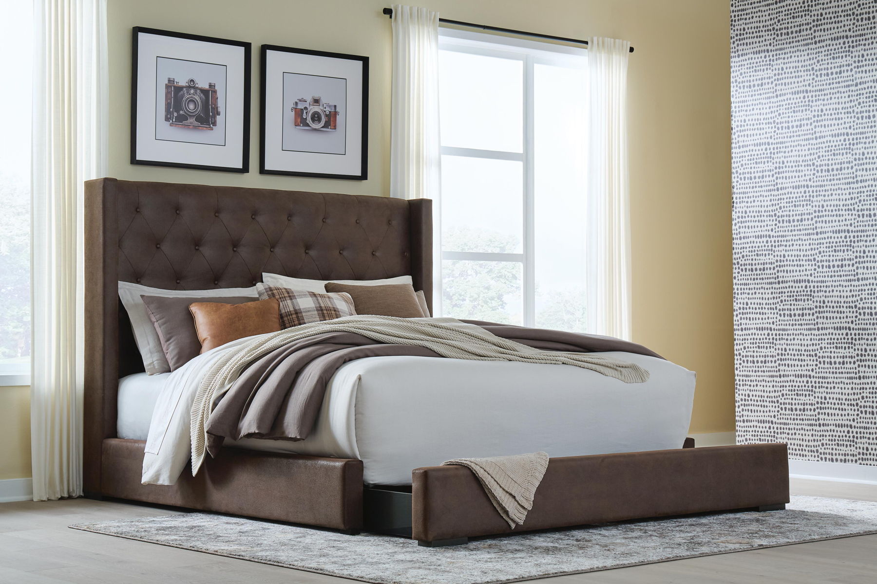 Lavernty - Upholstered Storage Bed - Image 10