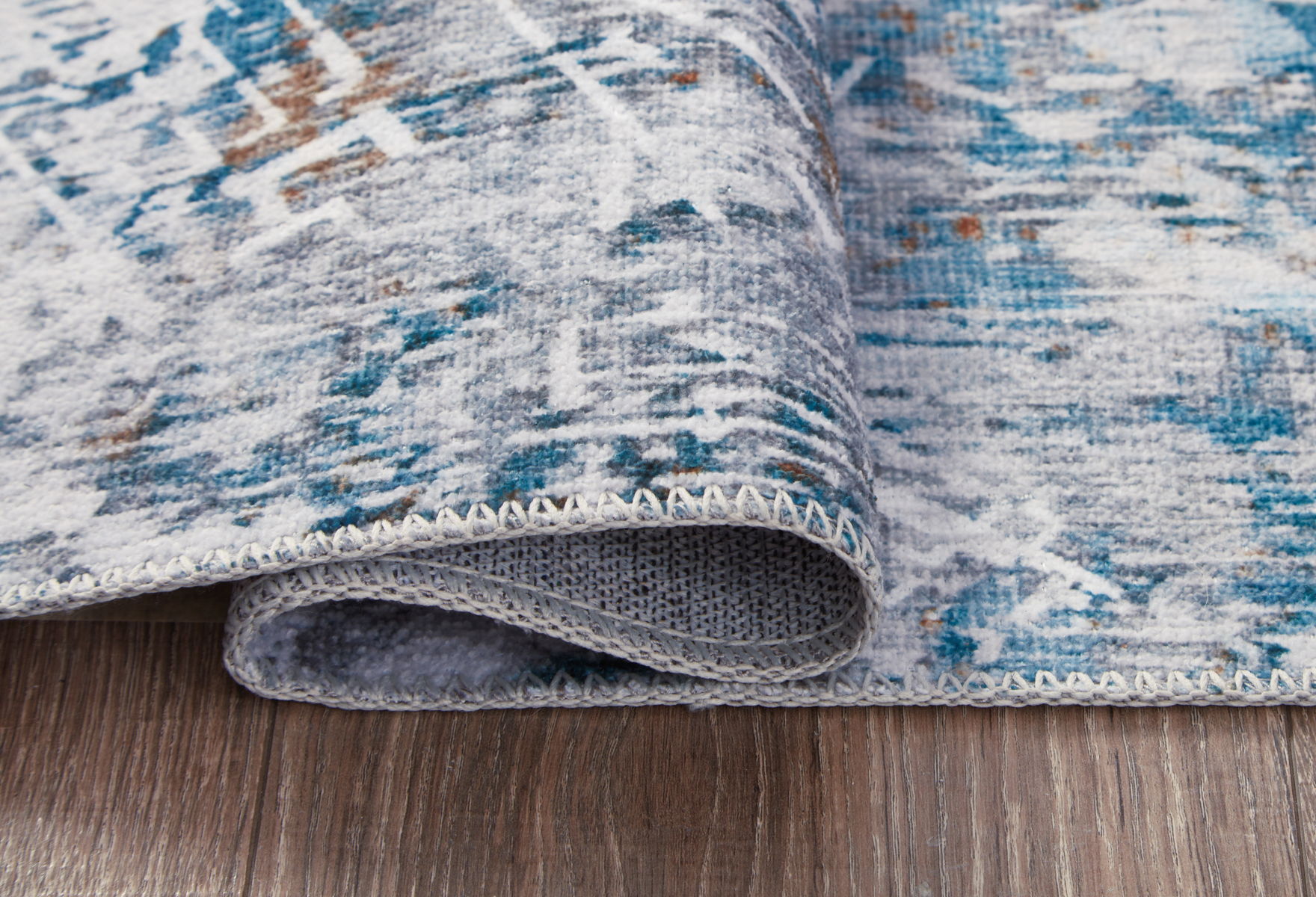 Garyard - 5' x 7' Rug - Blue Multi - Image 3