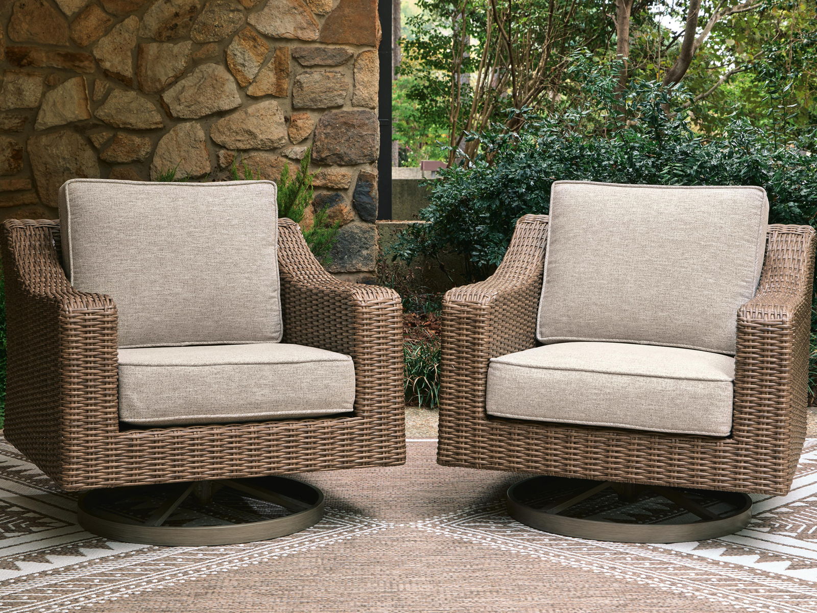 Laguna Heights - Swivel Lounge With Cushion - Beige - Image 6