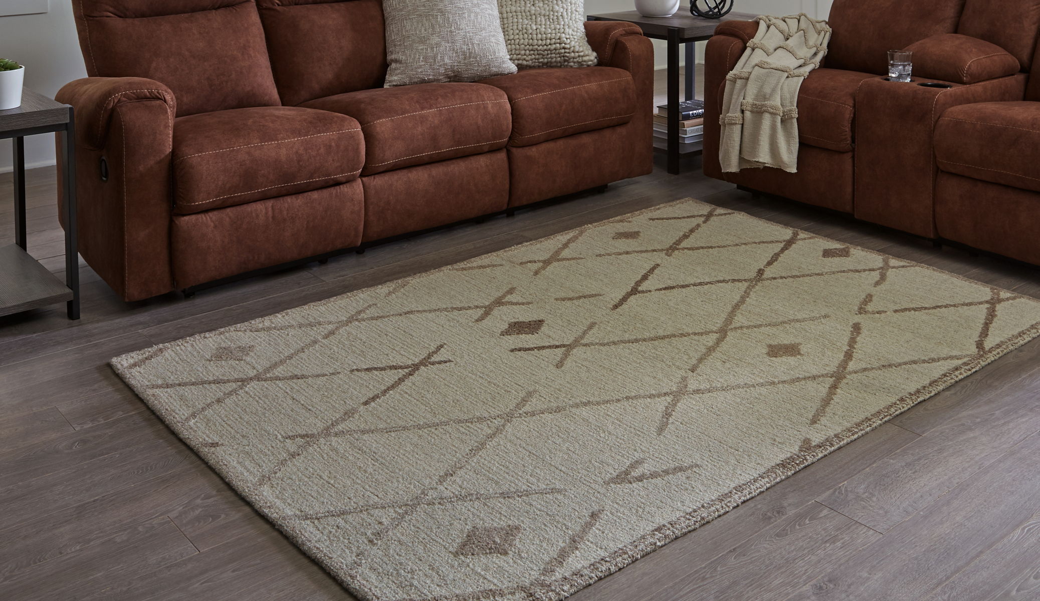 Guyford - 5' x 7' Rug - Beige / Brown - Image 4