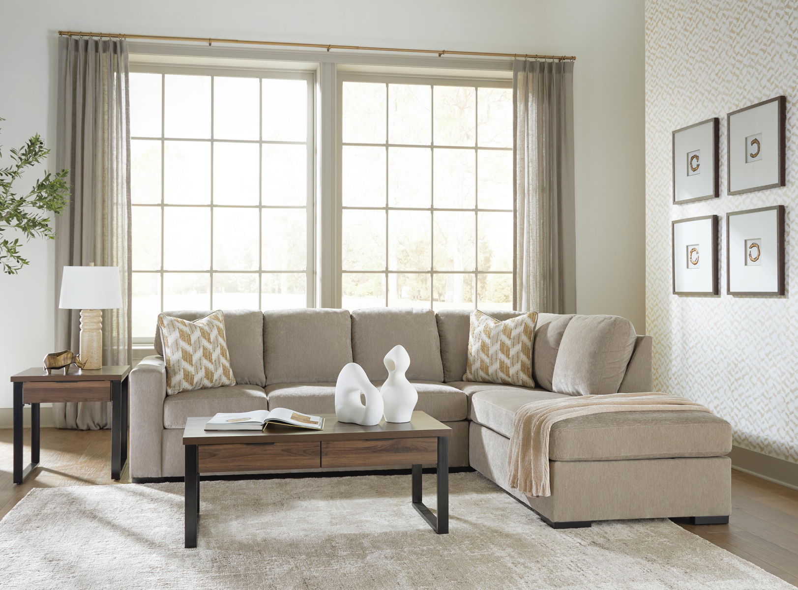 Bridgepoint - Sectional - Image 6