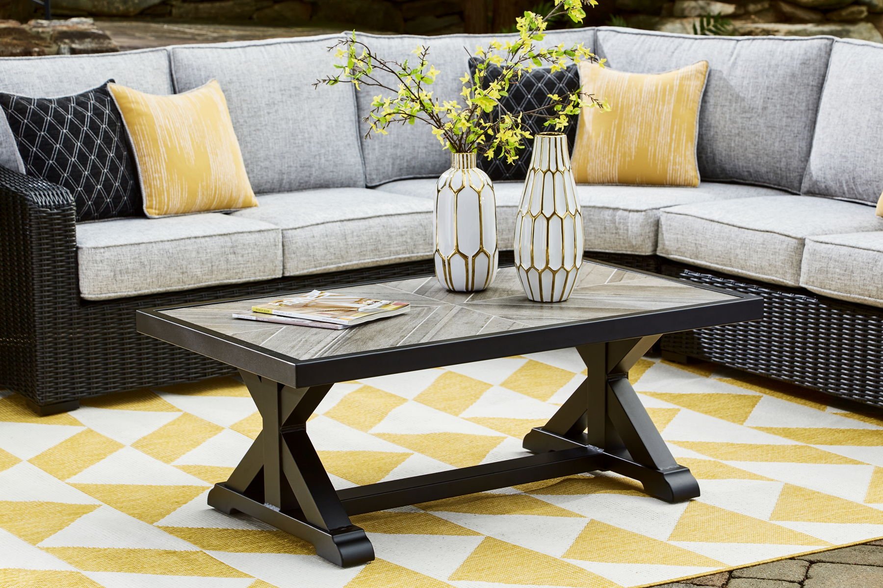 Beachcroft - Rectangular Cocktail Table - Black / Light Gray - Image 11