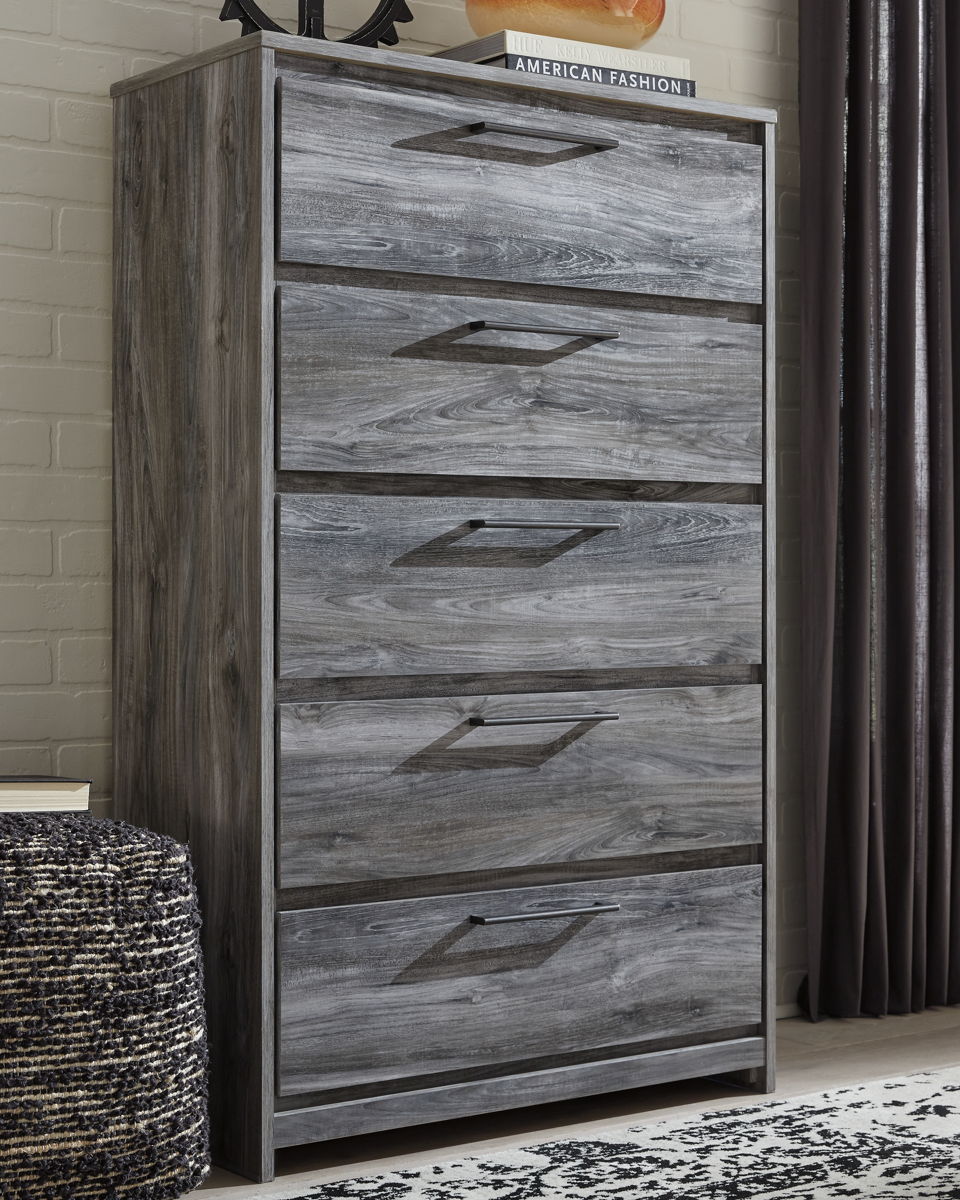 Baystorm - Five Drawer Chest - Gray - Image 4
