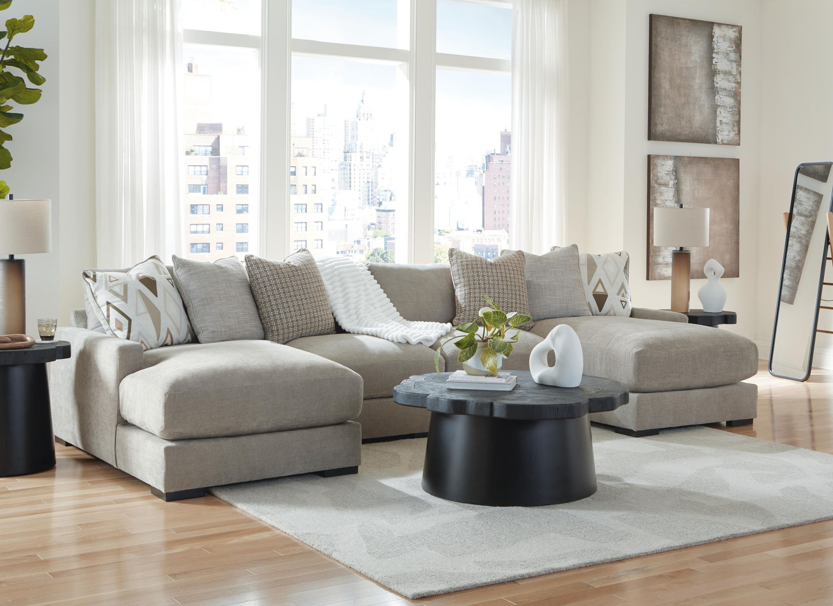 Aslan Court - Sectional - Image 8