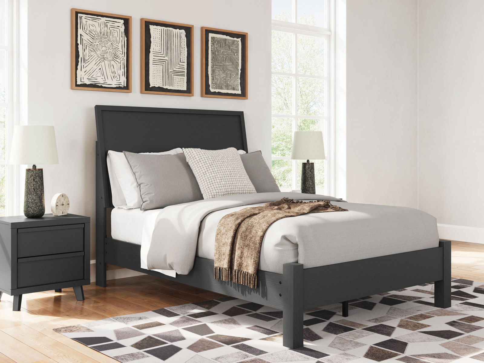 Danziar - Full Panel Bed With Low Footboard - Black - Image 9